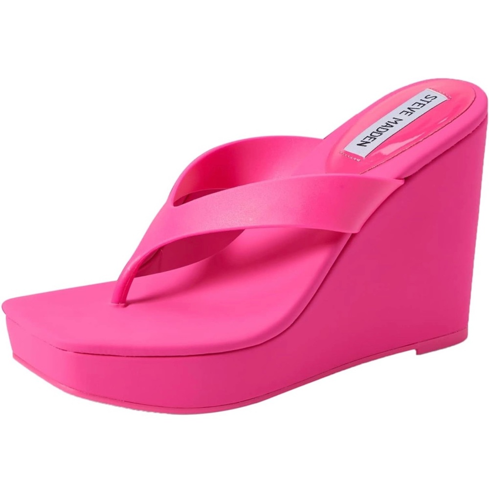 Steve Madden Women's Refined Wedge Sandal